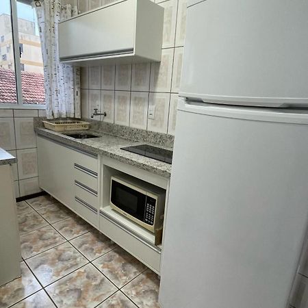 Residencial Adolfo - Mestre Naro Bombinhas Eksteriør bilde